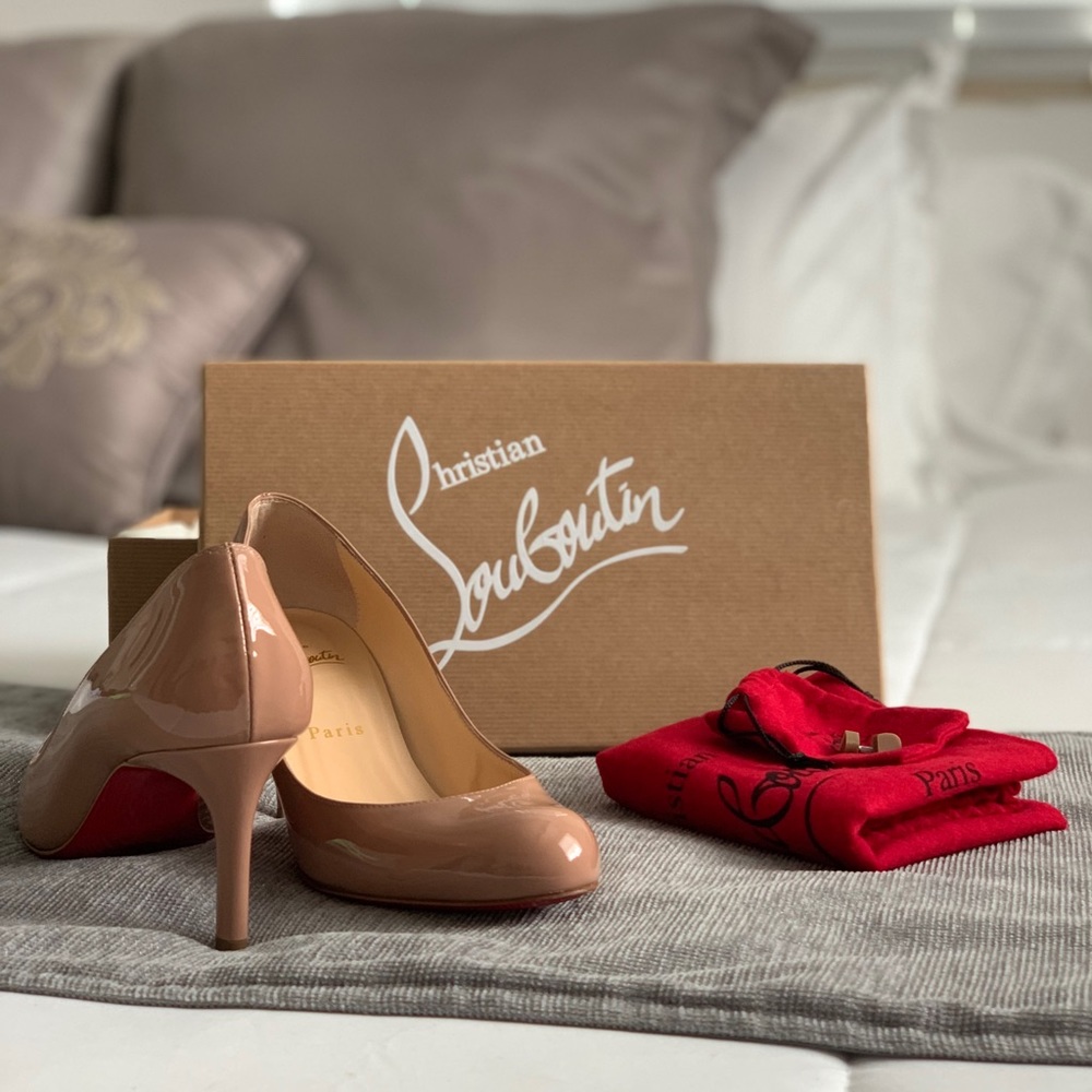 ⛔️SOLD⛔️ Louboutin’s Simple Pump 70mm in Nude
